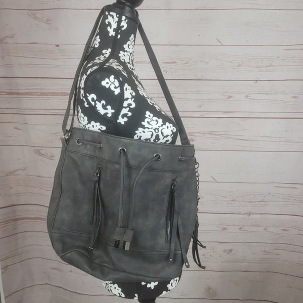 Apt 9 gray bag‎